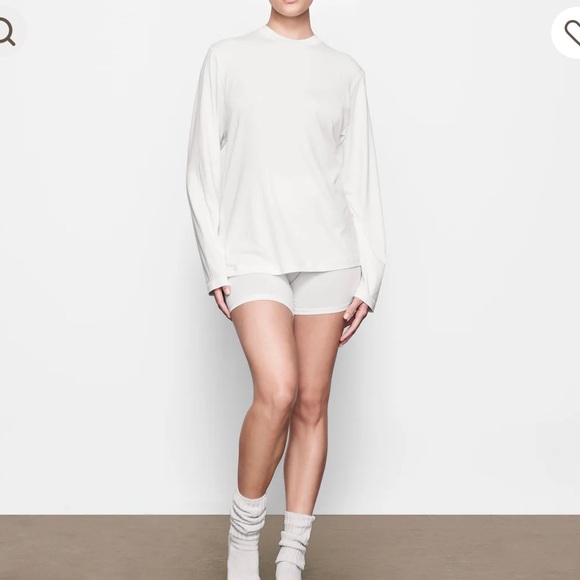 SKIMS Tops - NWT SKIMS Boyfriend Long Sleeve